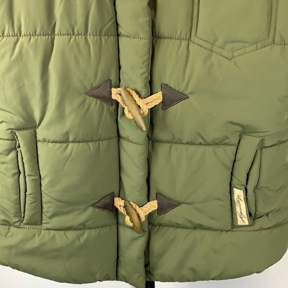 Legendary Military Green Puffer Vest w/ Toggle Buttons - Picture 2 of 12